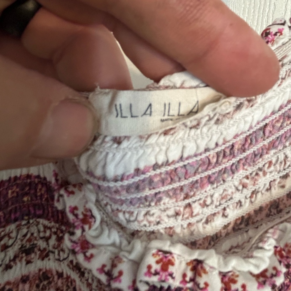 ILLA ILLA | Red and Cream Patterned Maxi Dress | Size Large - Picture 3 of 5